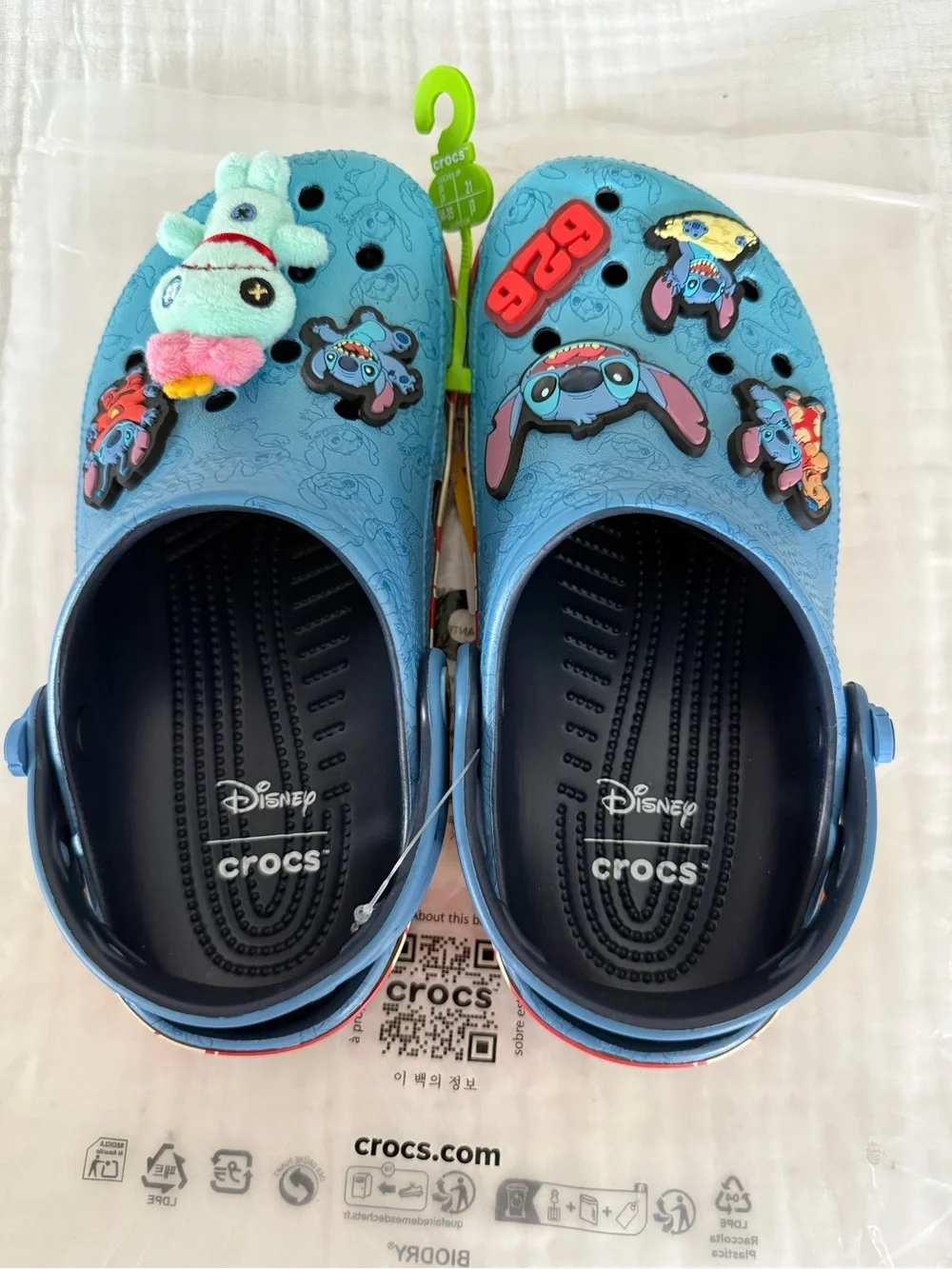 NWT Crocs Kids Disney Lilo & Stitch Classic Clog Size 3 Unisex